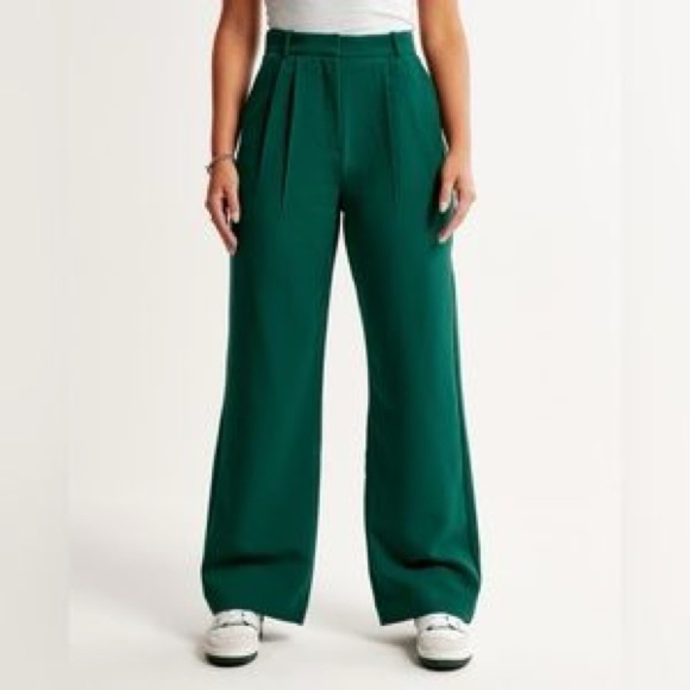 NWOT- Abercrombie & Fitch Sloane Tailor Pant
